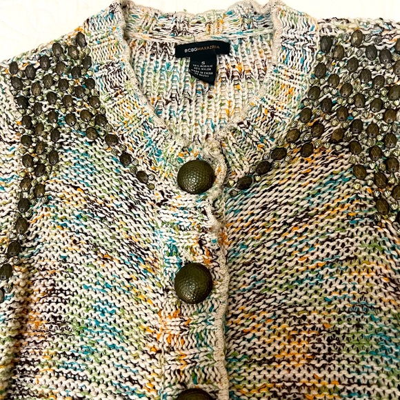 Beautiful BCBG Cardigan Sweater!! 🌲❤️🌹 SALE - Picture 3 of 5